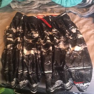 NWOT Nike Men’s XXL Basketball Shorts